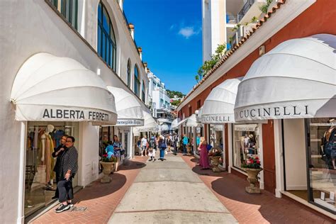 luxury shopping capri italy.